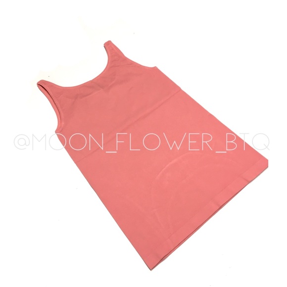 NikiBiki Seamless Pink Workout Tank Top - Picture 7 of 9